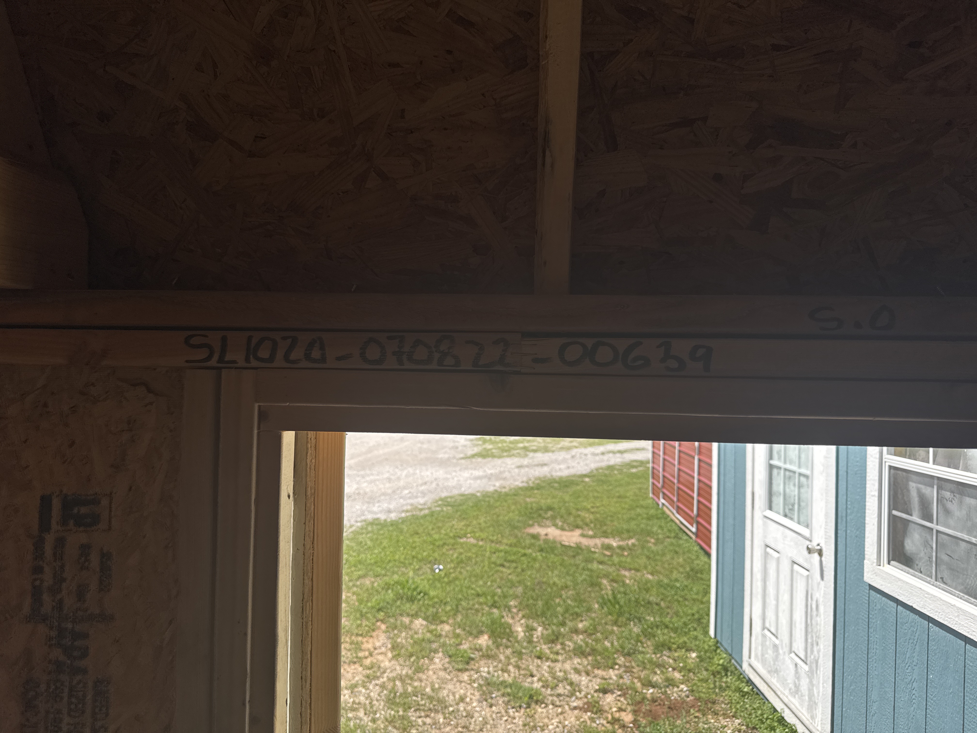 SIDE LOFTED BARN 10x20